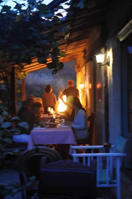 Holiday home Les Roulottes Du Travers Hotel Ajoux
