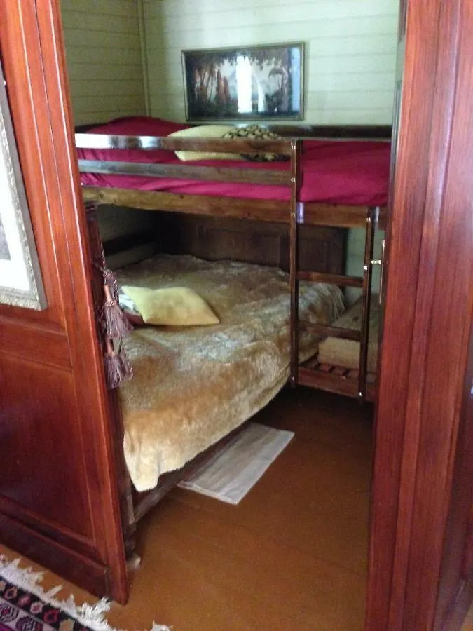 Les Roulottes Du Travers Hotel Ajoux